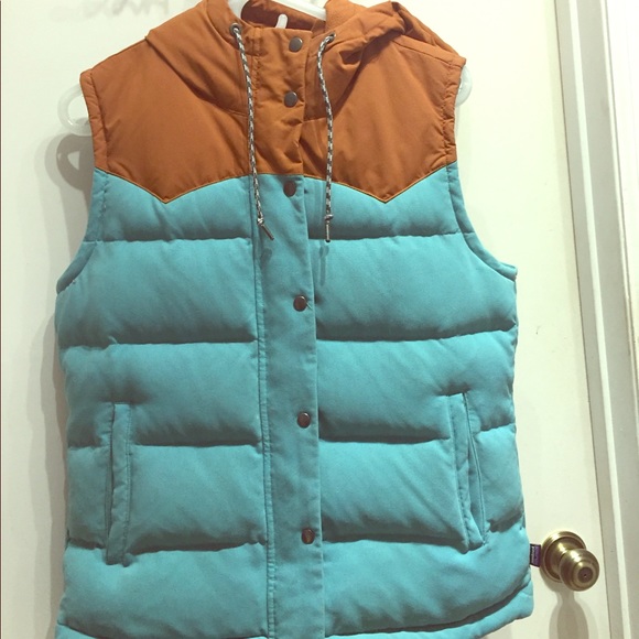 Patagonia Jackets & Blazers - Women’s Patagonia Bivy Hooded Vest